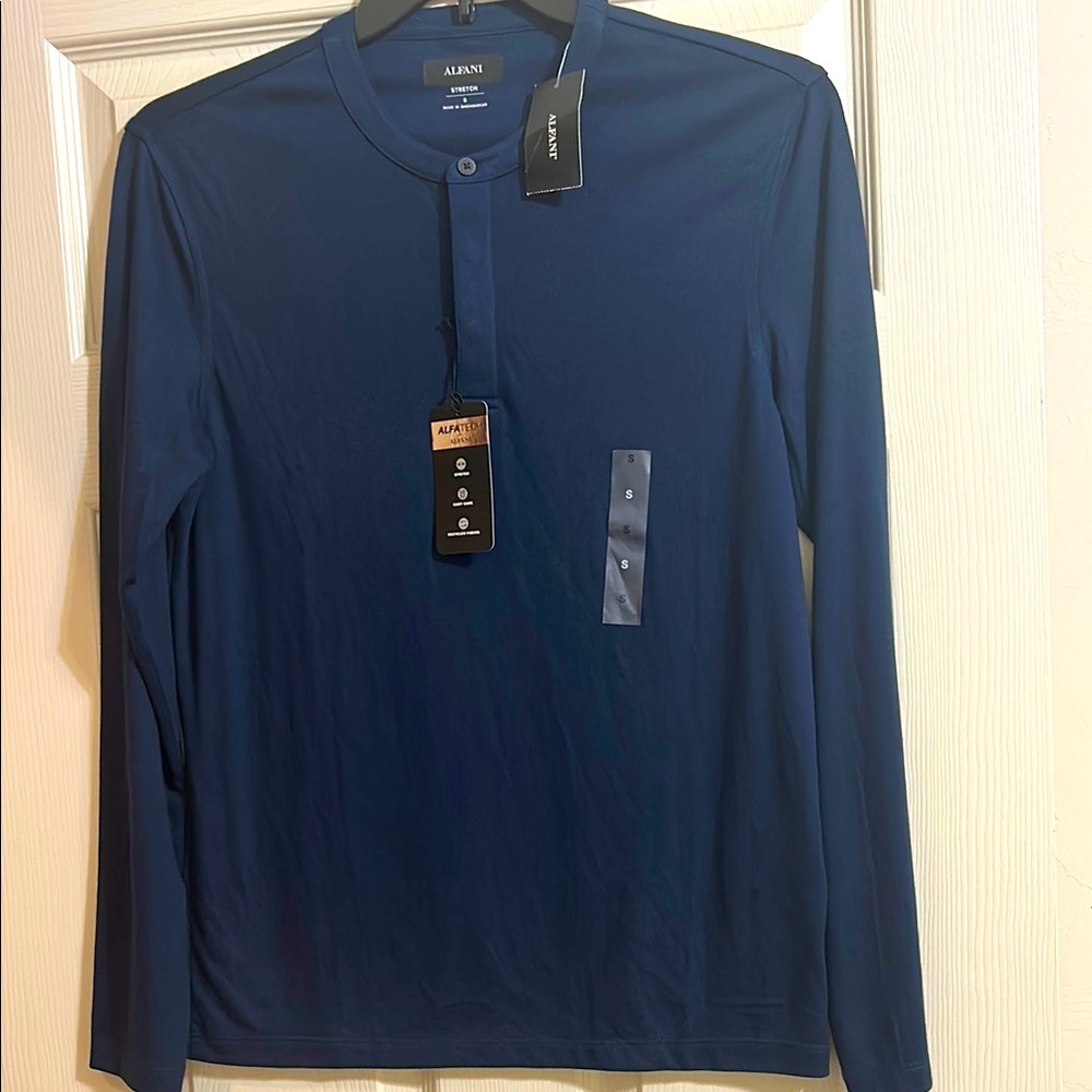 Alfani Henley Long Sleeve Tee.       New With Tags